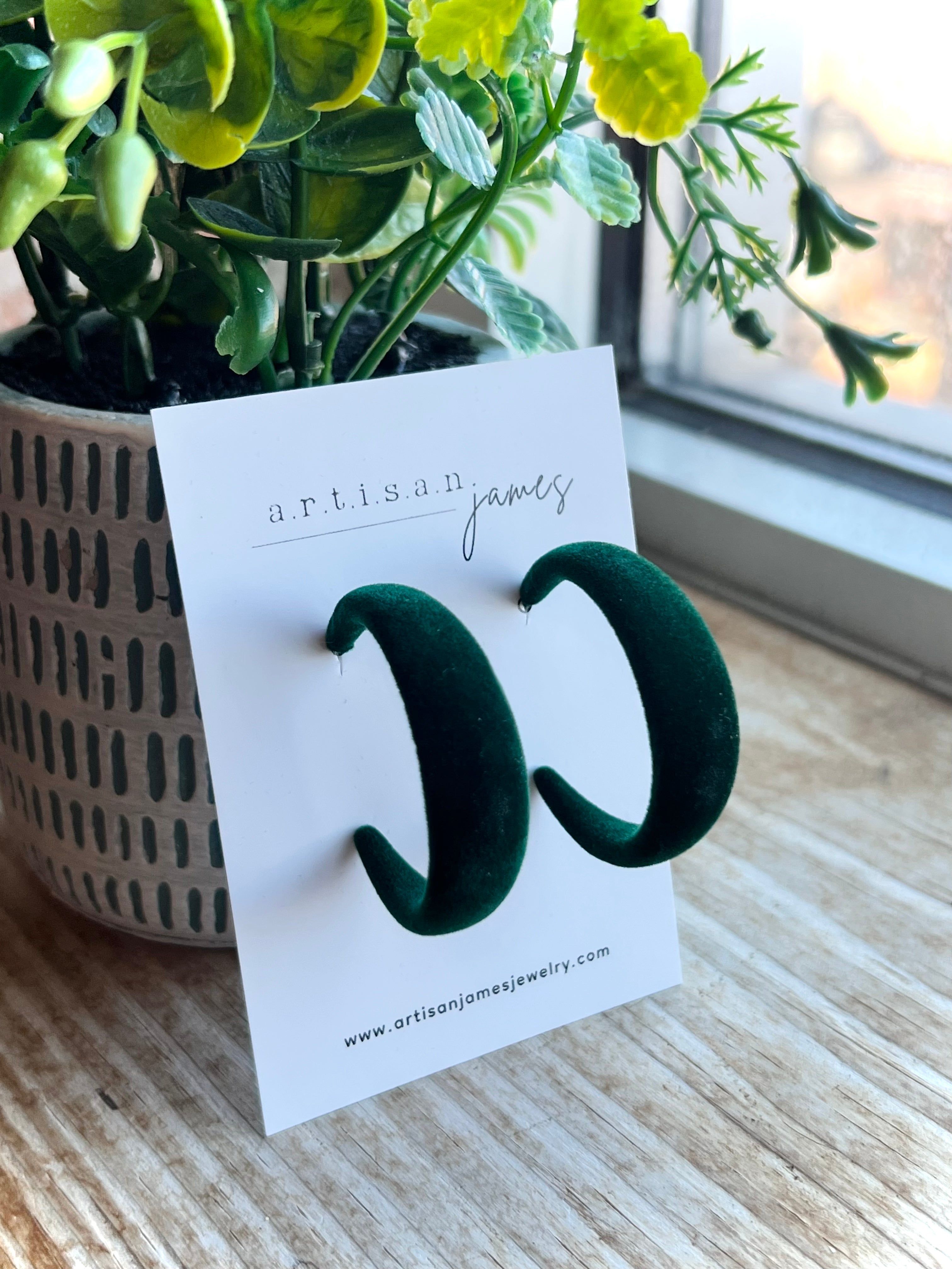Mistletoe Velvet Hoops (Emerald Green)
